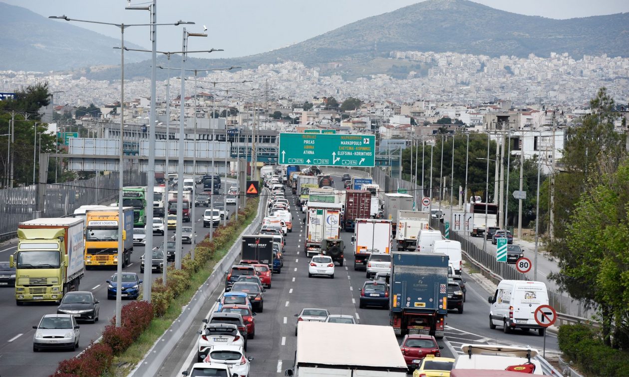 Κίνηση στους δρόμους της Αττικής Απαιτεί Υπομονή από τους Πολίτες