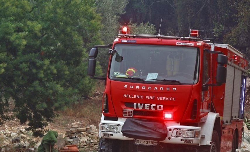 Φωτιά στην Αχαΐα προκάλεσε συναγερμό στην Πυροσβεστική Υπηρεσία