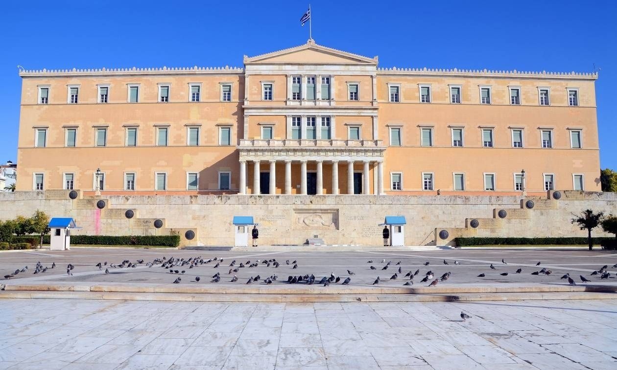 Φρικιαστική υπόθεση κακοποίησης από αστυνομικό στη φρουρά της Βουλής