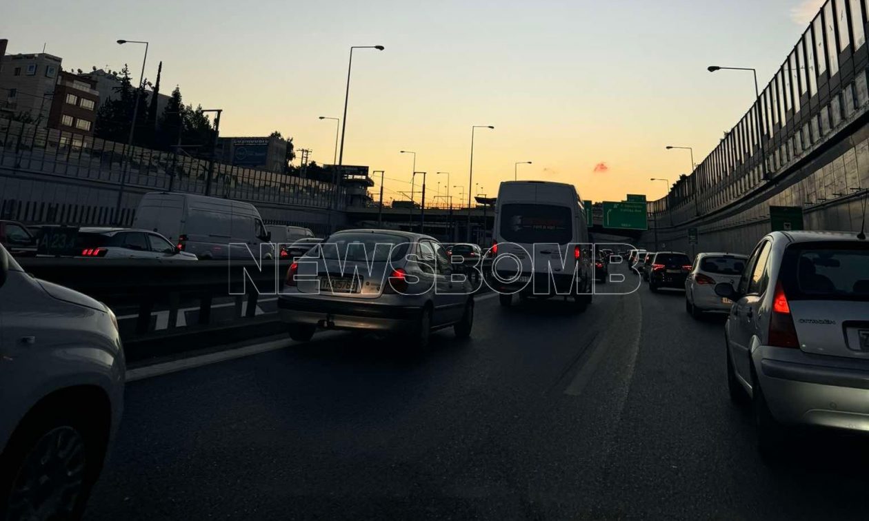 Καθυστερήσεις στους κεντρικούς δρόμους της Αθήνας λόγω κυκλοφοριακών προβλημάτων