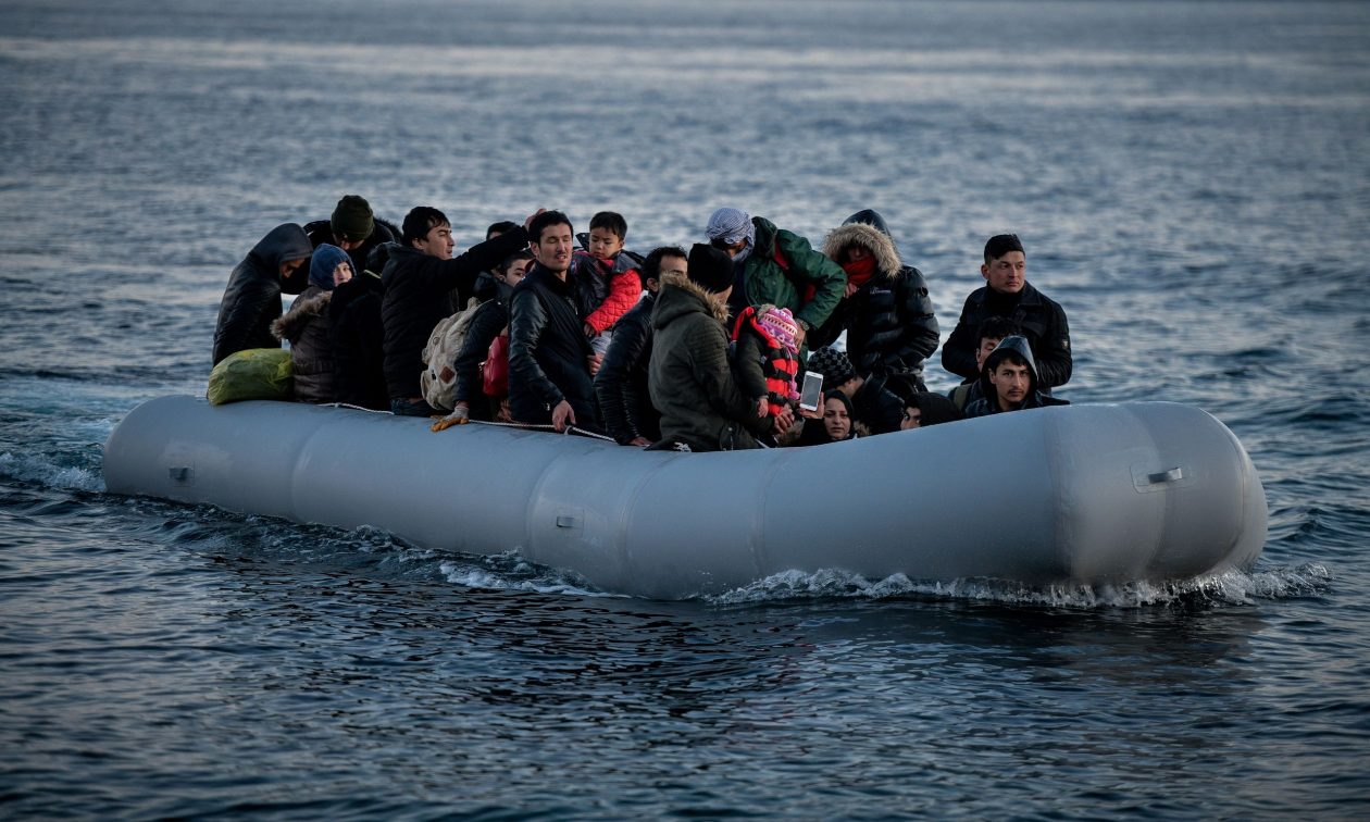 Διάσωση 37 Επιβατών από Ναυαγισμένη Λέμβο Βορειοδυτικά της Σάμου