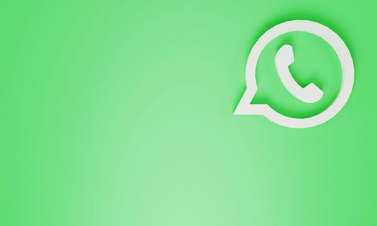 WhatsApp και Apple σε συγκρούσεις για υποστήριξη παλαιών συσκευών και παρακολούθηση προσωπικών δεδομένων