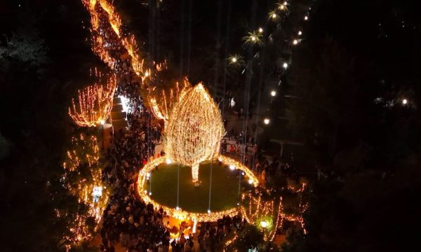 Μαγευτικές Γιορτές με Μουσική και Πολιτισμό στο Χριστουγεννιάτικο Χωριό της Αθήνας