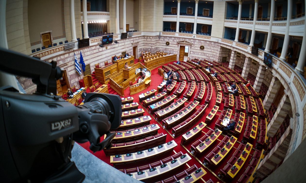 Καθοριστικός καθορισμός του κατώτατου μισθού στη Βουλή