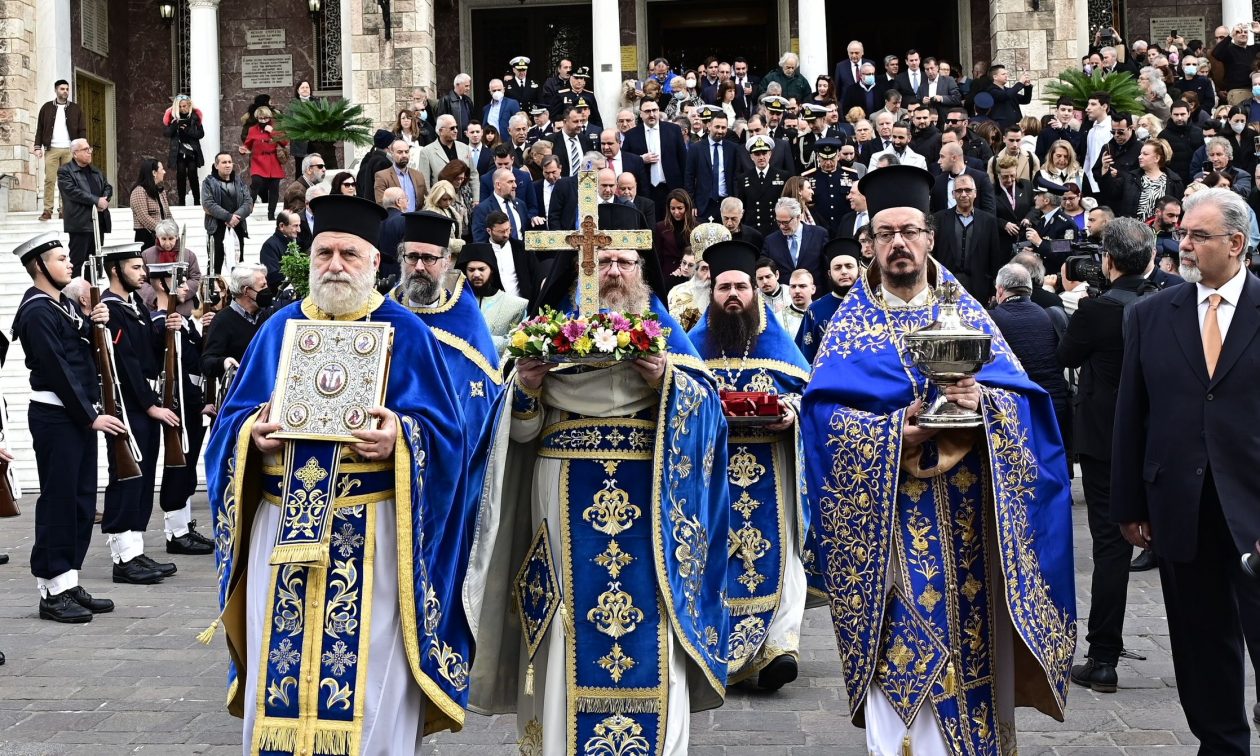 Μυστικά και Έθιμα της Γιορτής των Θεοφανείων στην Ελλάδα