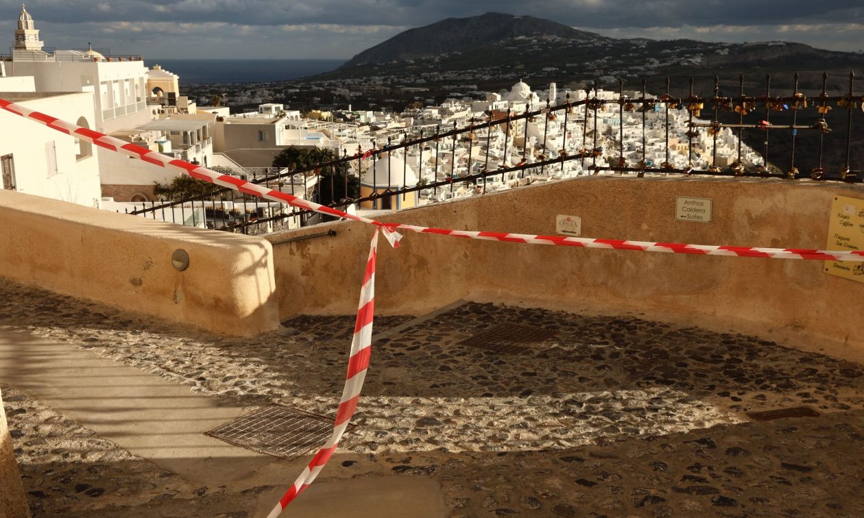 Έκτακτη Χρηματοδότηση Στα Νησιά Σαντορίνης και Γύρω Για Την Αντιμετώπιση Σεισμικών Επιπτώσεων